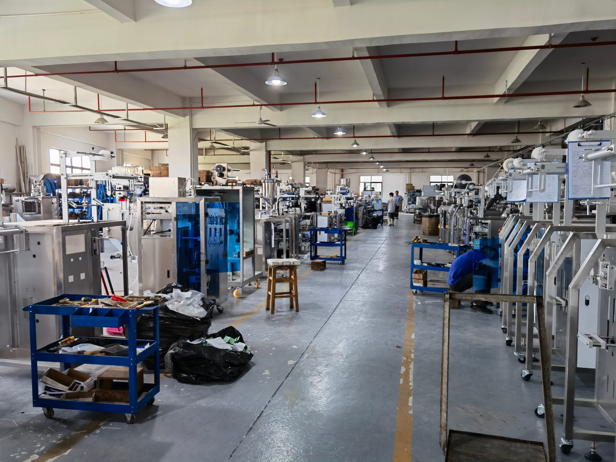Factory packaging machine aisle